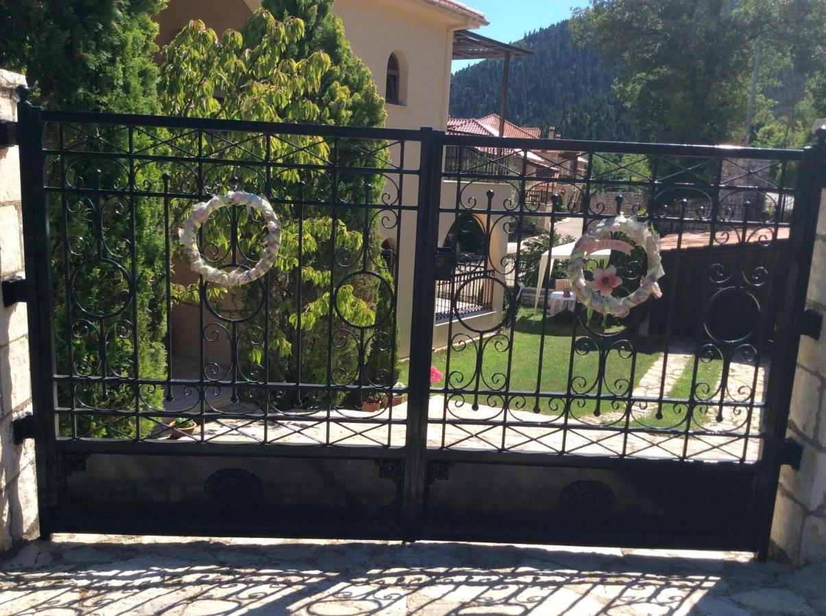 Ευ-Γιανν Ξενοδοχείο Καρπενήσι Εξωτερικό φωτογραφία